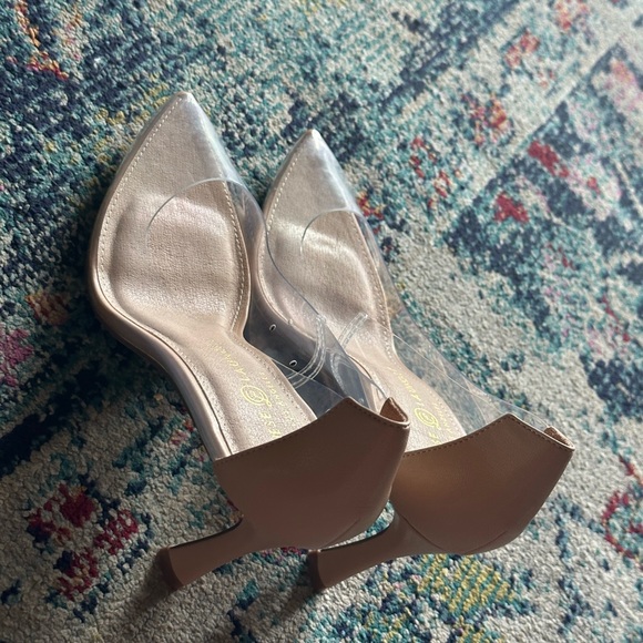 Chinese Laundry Nude & See through Pumps // Size 8 // Never been worn - Picture 4 of 5